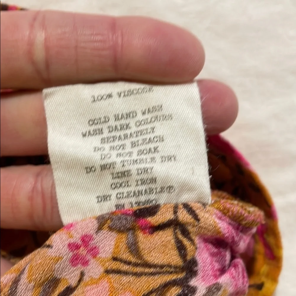 spell babushka shorts - Picture 9 of 11